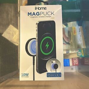 ihome MAGPUCK magnetic wireless charger